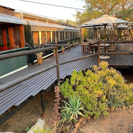 Out In Africa Wildlife Lodge Hammanskraal Extérieur photo