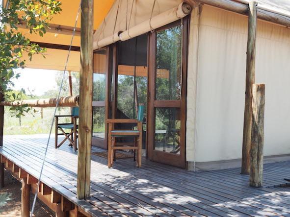 Out In Africa Wildlife Lodge Hammanskraal Extérieur photo
