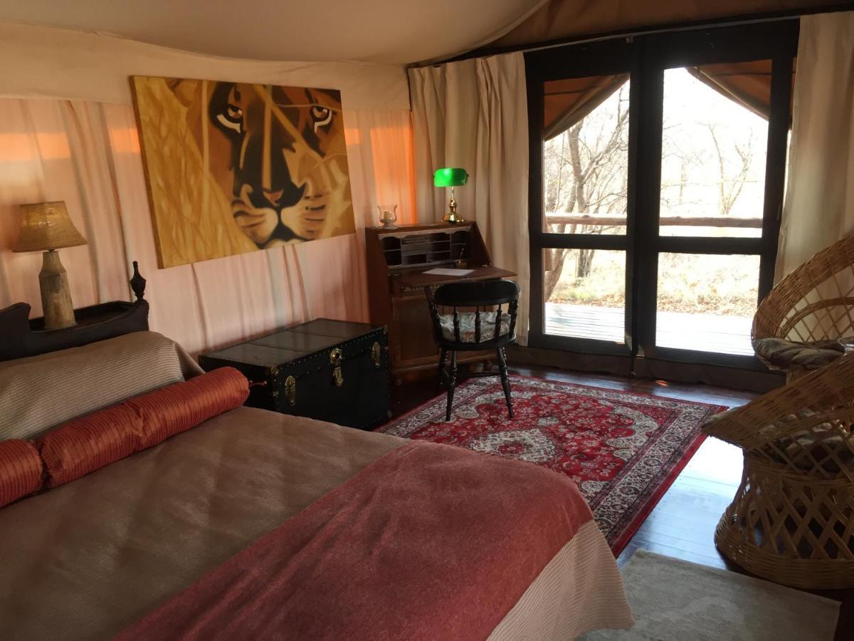Out In Africa Wildlife Lodge Hammanskraal Extérieur photo