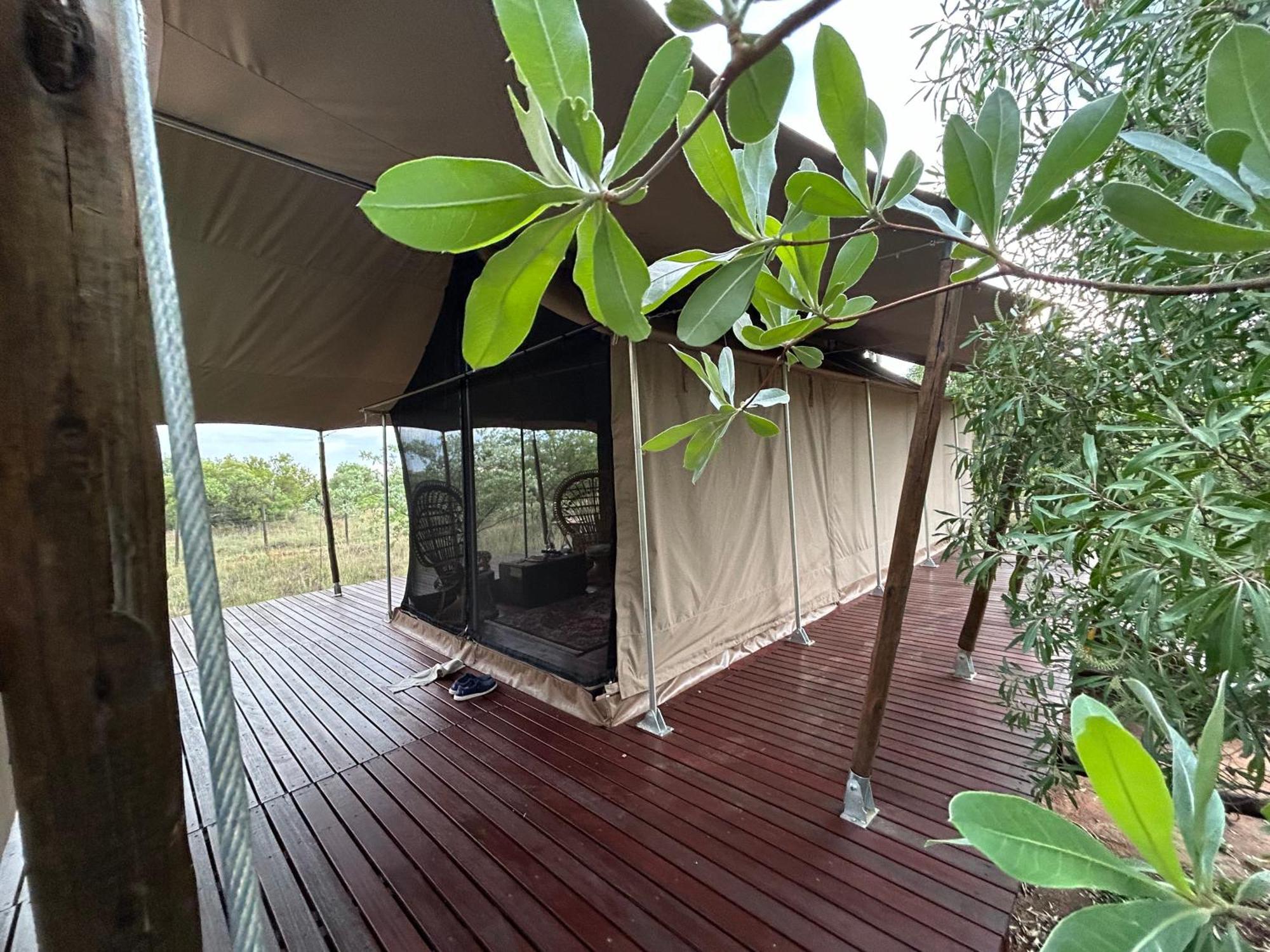 Out In Africa Wildlife Lodge Hammanskraal Extérieur photo